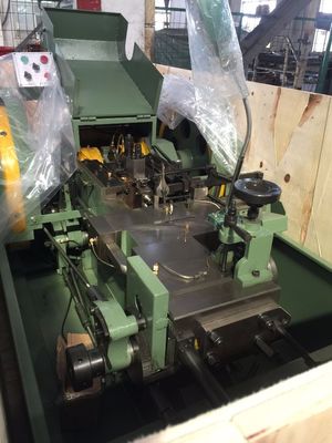 Double Stroke Rivet เครื่องตีขึ้นรูปเย็น 1 Die 2 Blow